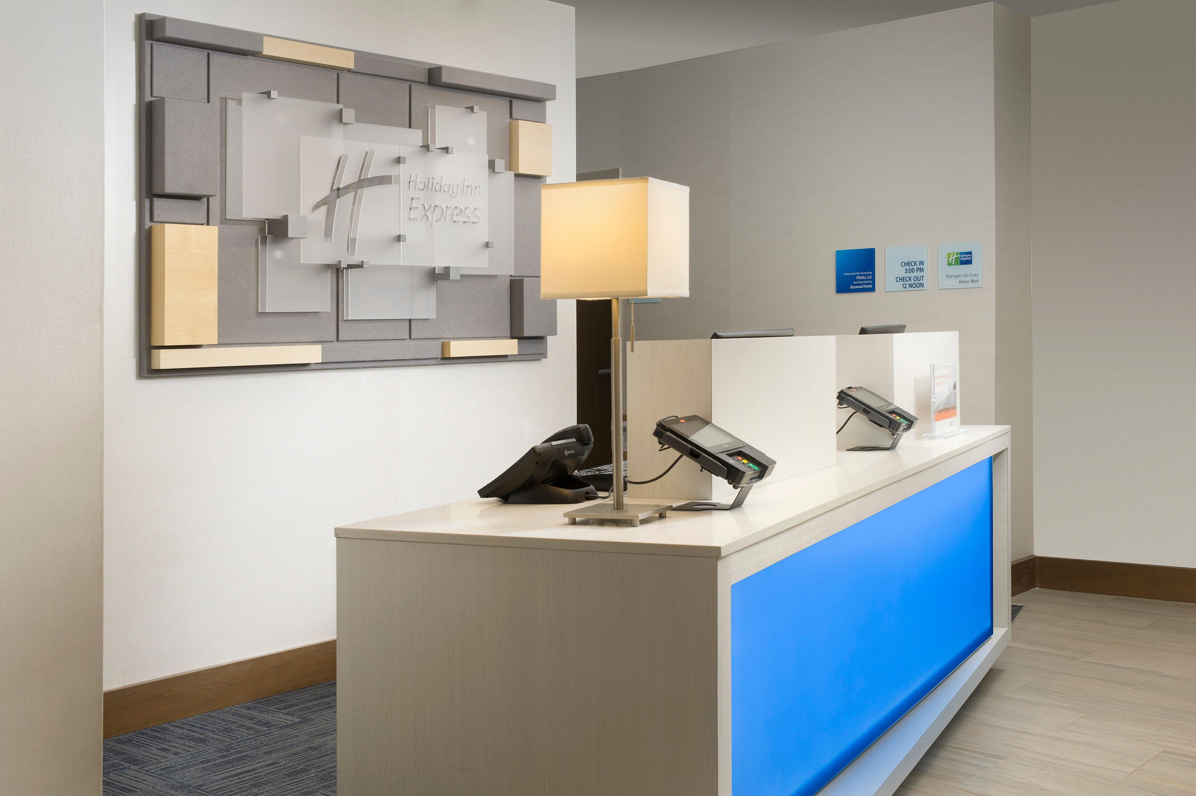 Holiday Inn Express & Suites Bay City By Ihg Exterior foto